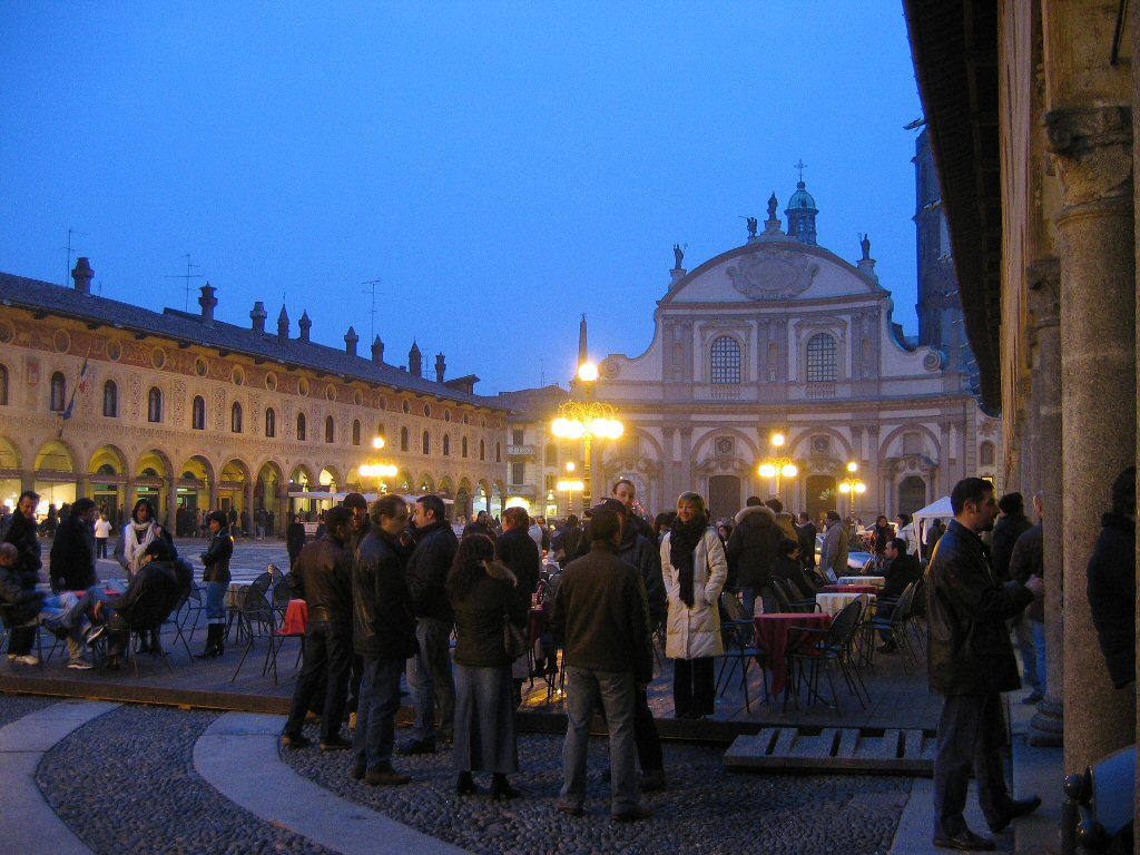 Vigevano, piazza