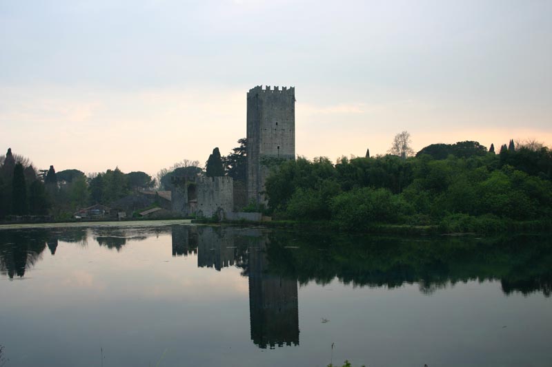 Castello di Ninfa - Latina