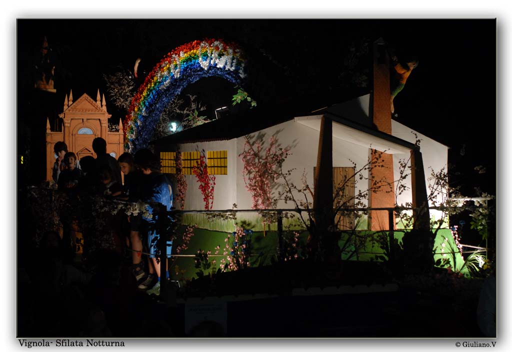 Vignoli.Sfilata Notturna