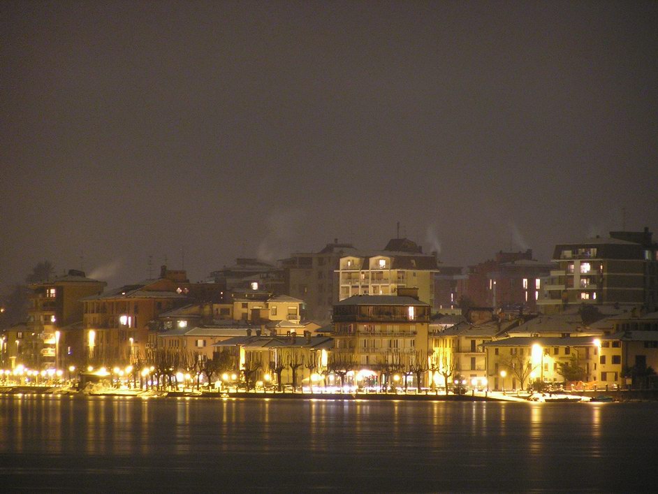 sesto di sera con la neve