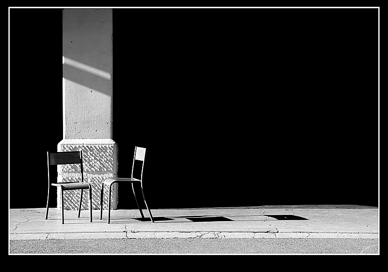 ASSOLATE ASSENZE...IN B/N