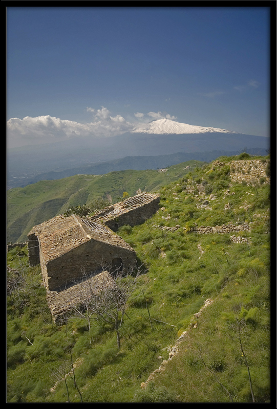 Etna in aprile