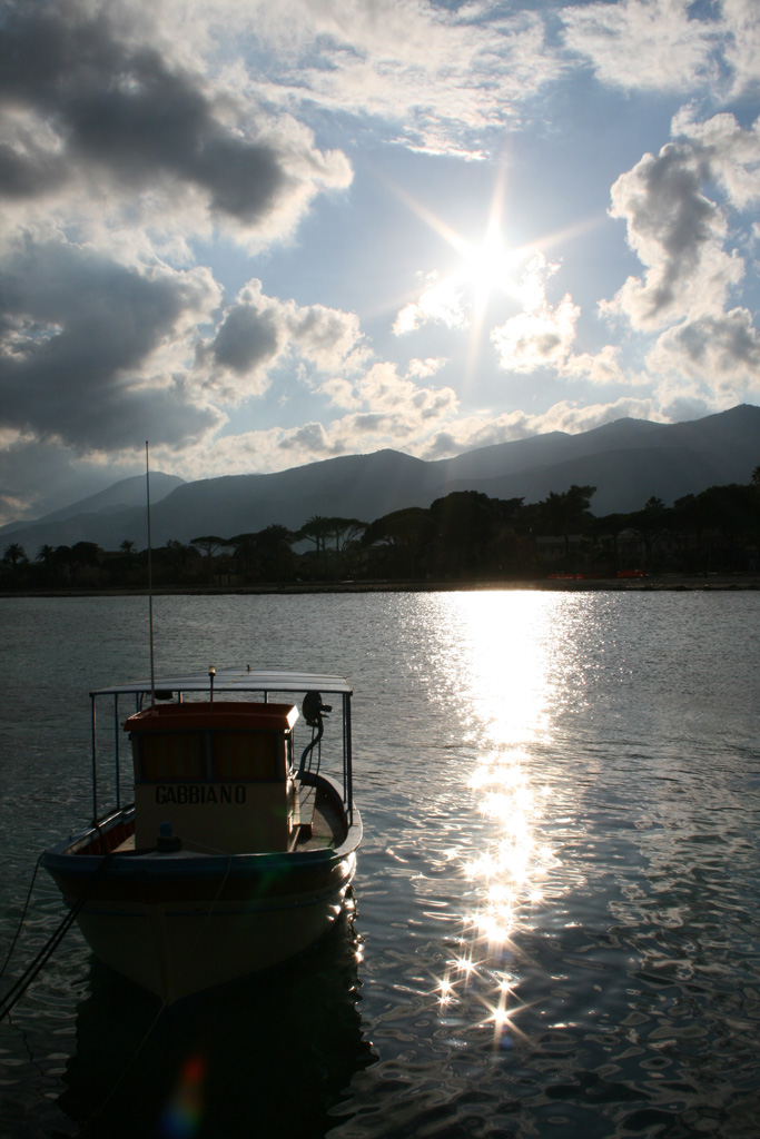 peschereccio a riposo