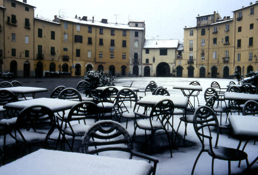 Neve nell'anfiteatro