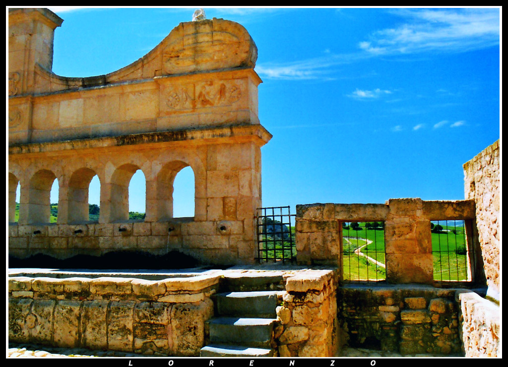 "Vintiquattru cannola"