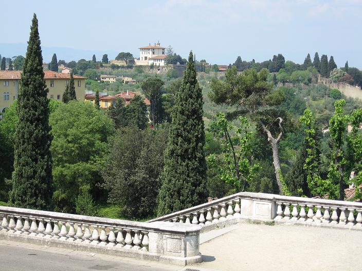 Giusto sopra Firenze...