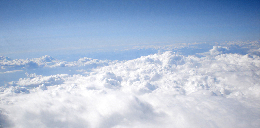 Oltre le nuvole