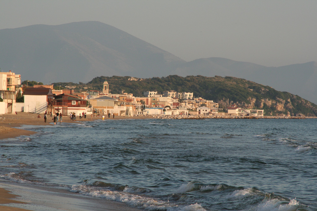 Lungomare di Scauri