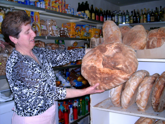 scusi..un pezzo di pane?