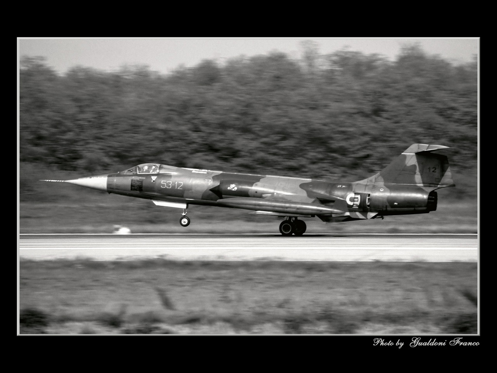 F-104