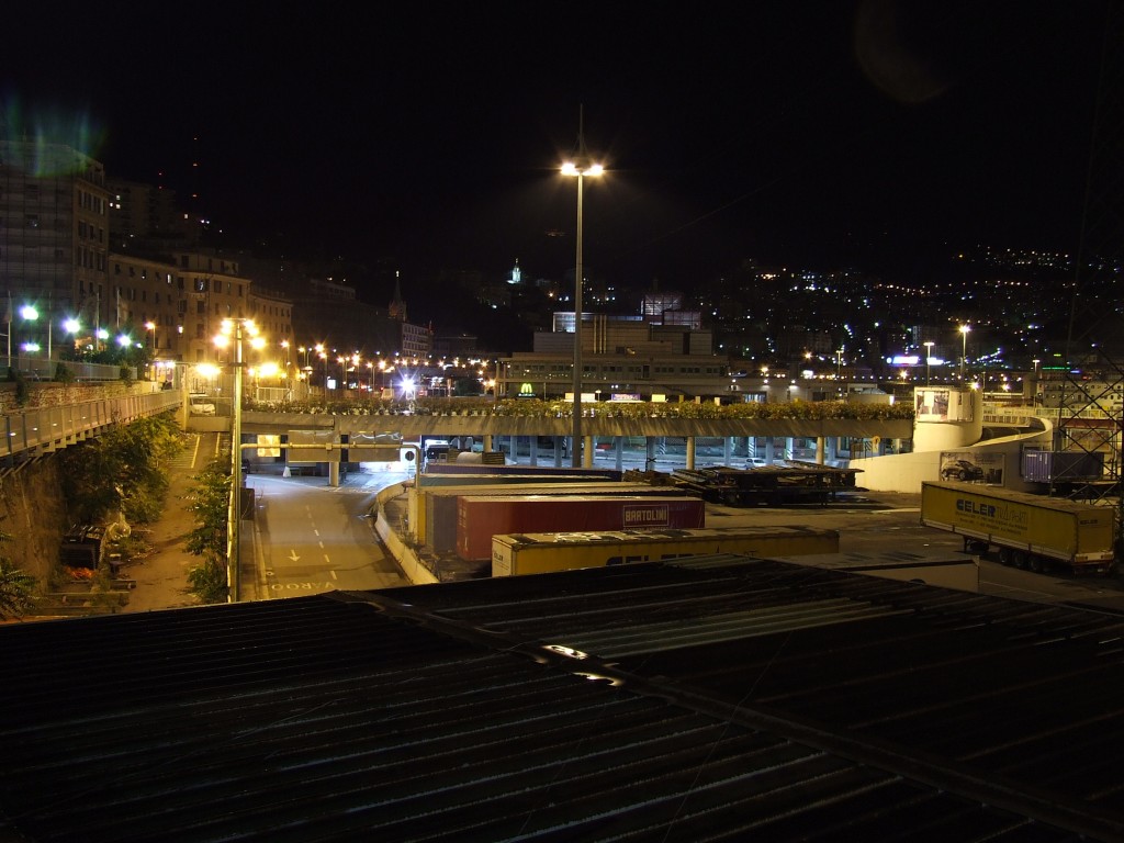 Terminal Traghetti Genova By Night...