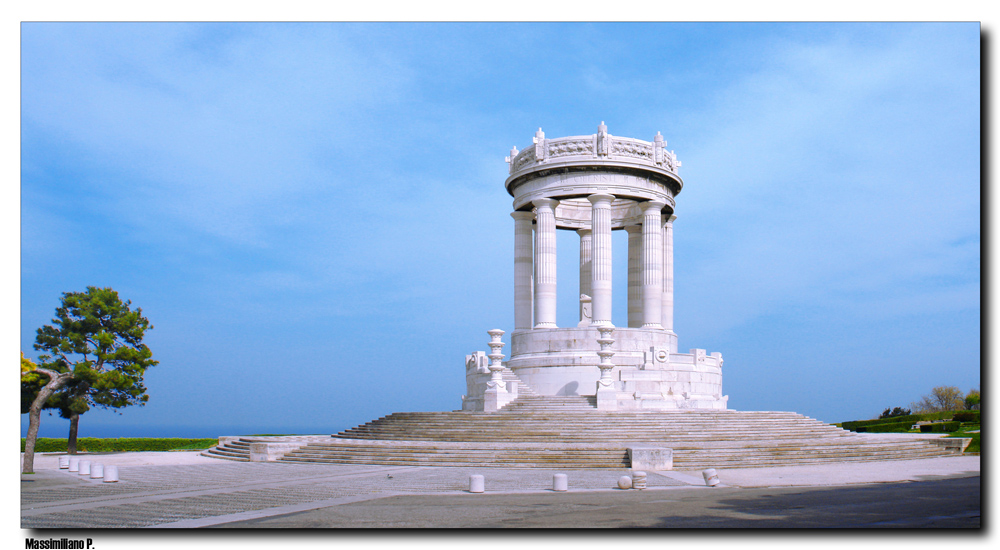 Passetto di Ancona - Monumento ai Caduti
