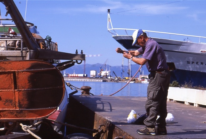 pescatore e barca