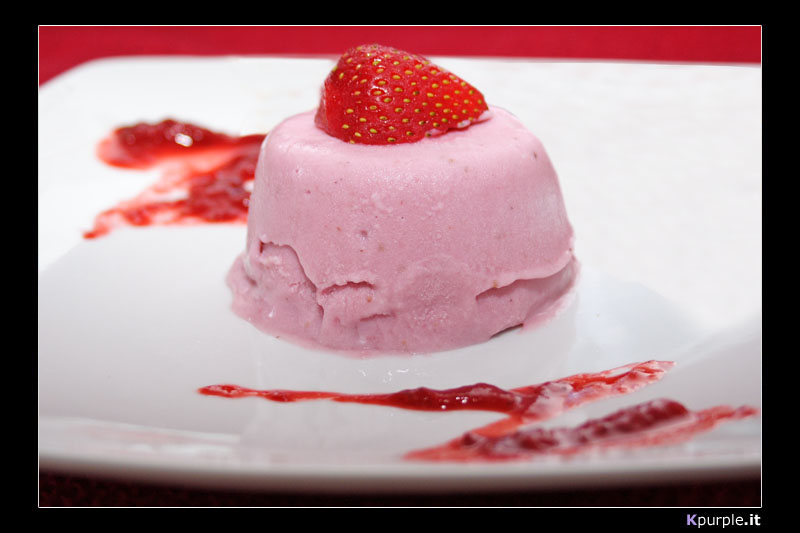 Semifreddo di ricotta e fragola