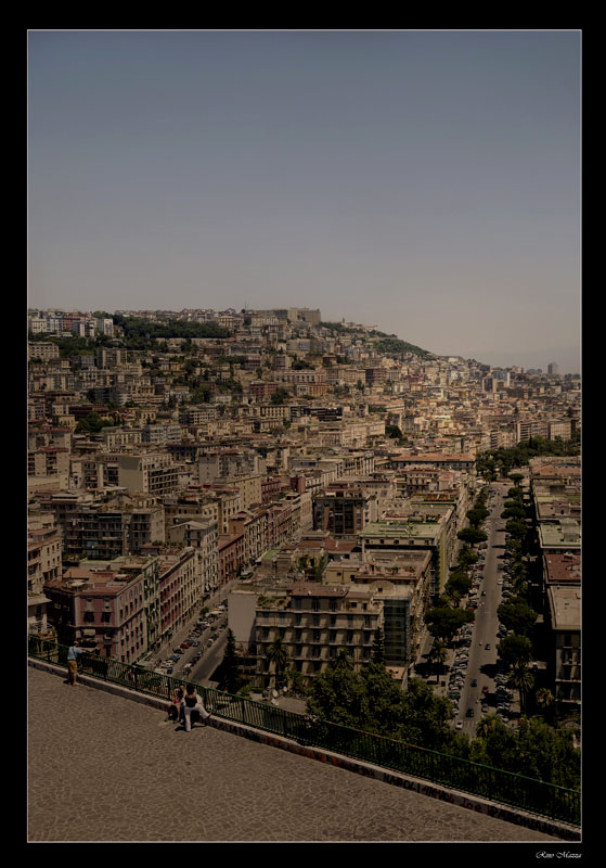 Siamo piccoli spettatori di una Grande Rappresentazione...