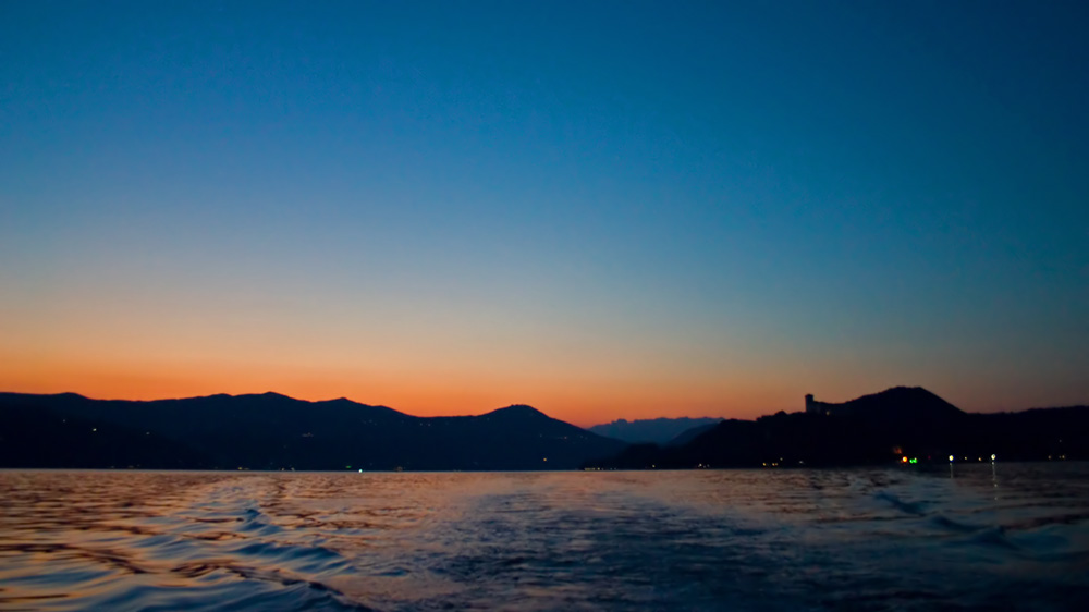 L'ora blu (Lago Maggiore - rocca di Angera)
