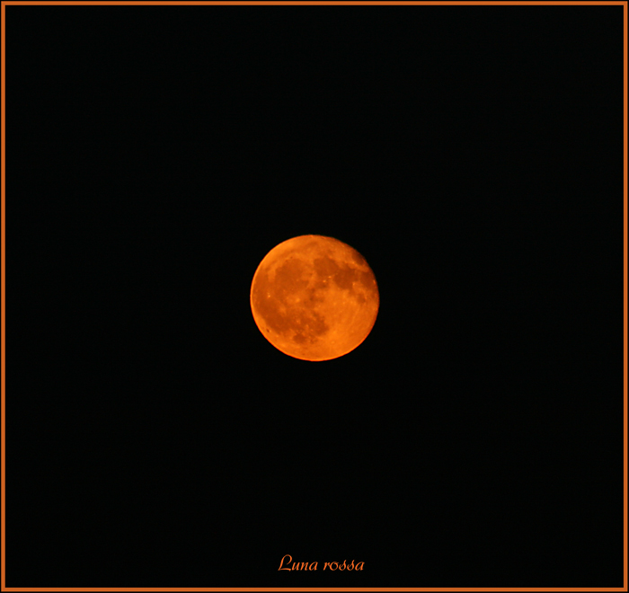 Luna rossa
