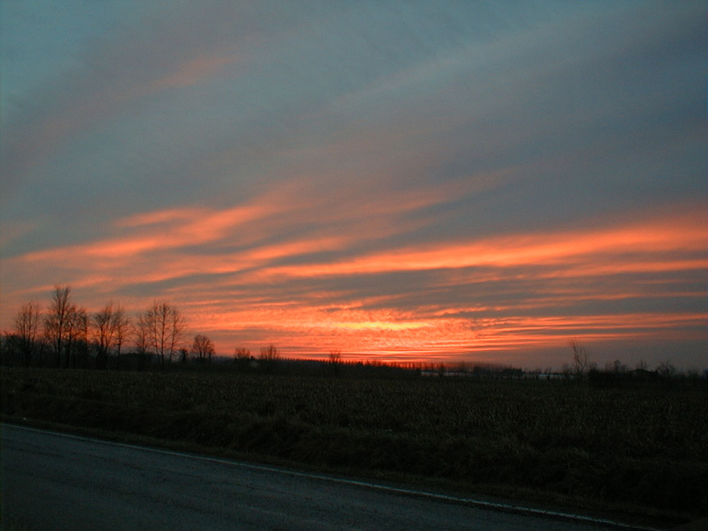 Il cielo si infiamma