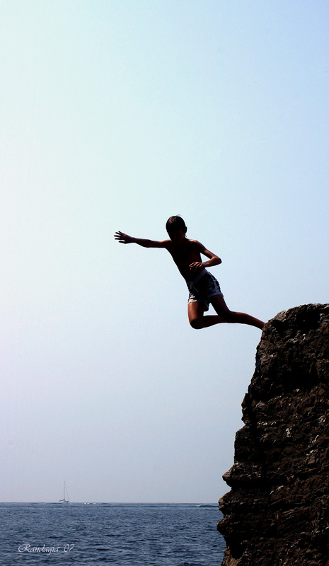 ... imitando Peter Pan ...