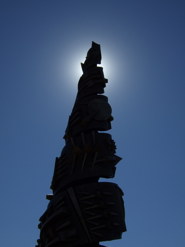 "Novecento" di Arnaldo Pomodoro