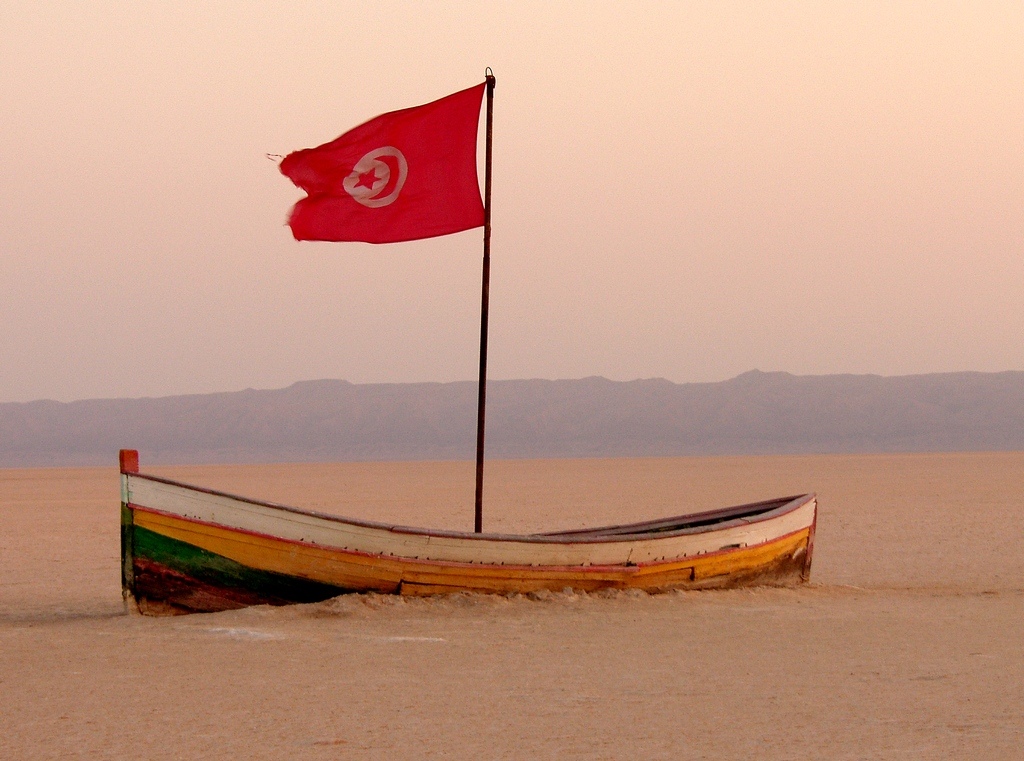 Barca nel mare di sabbia.