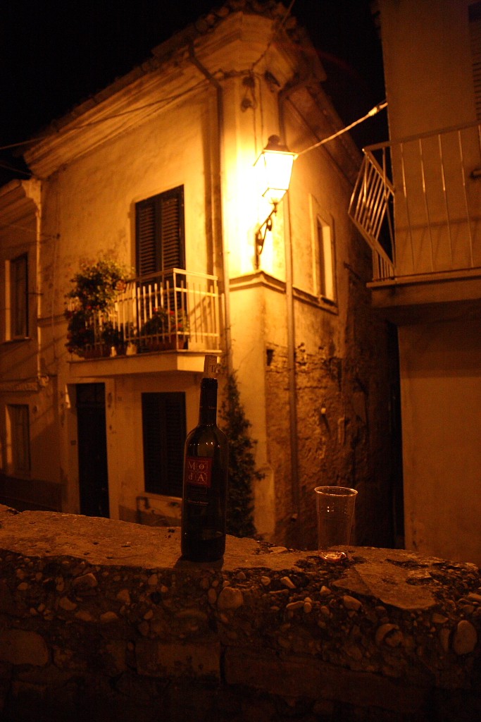 bottiglia abbandonata