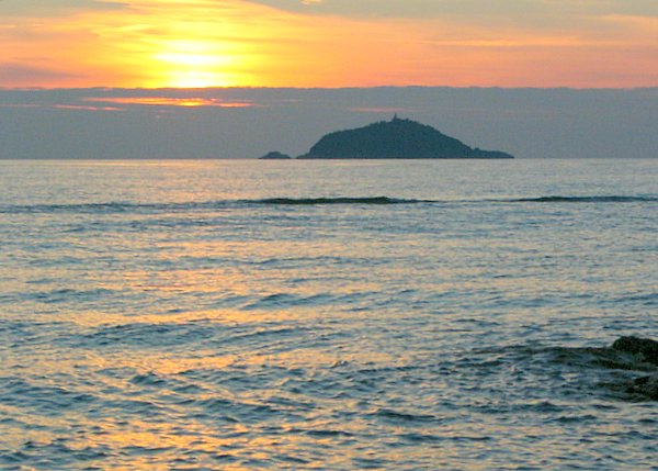 Tramonto sull'isola