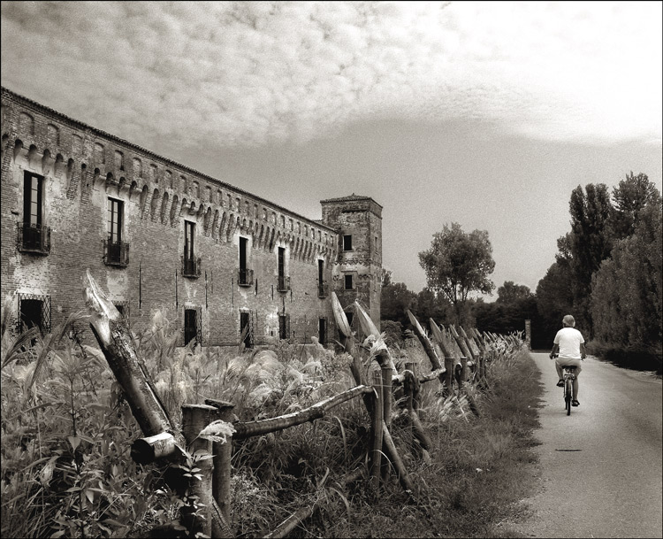 Borgo S. Giacomo (bs) - Il CASTELLO DI PADERNELLO