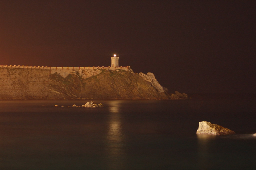 Piazza Bovio di Notte 2