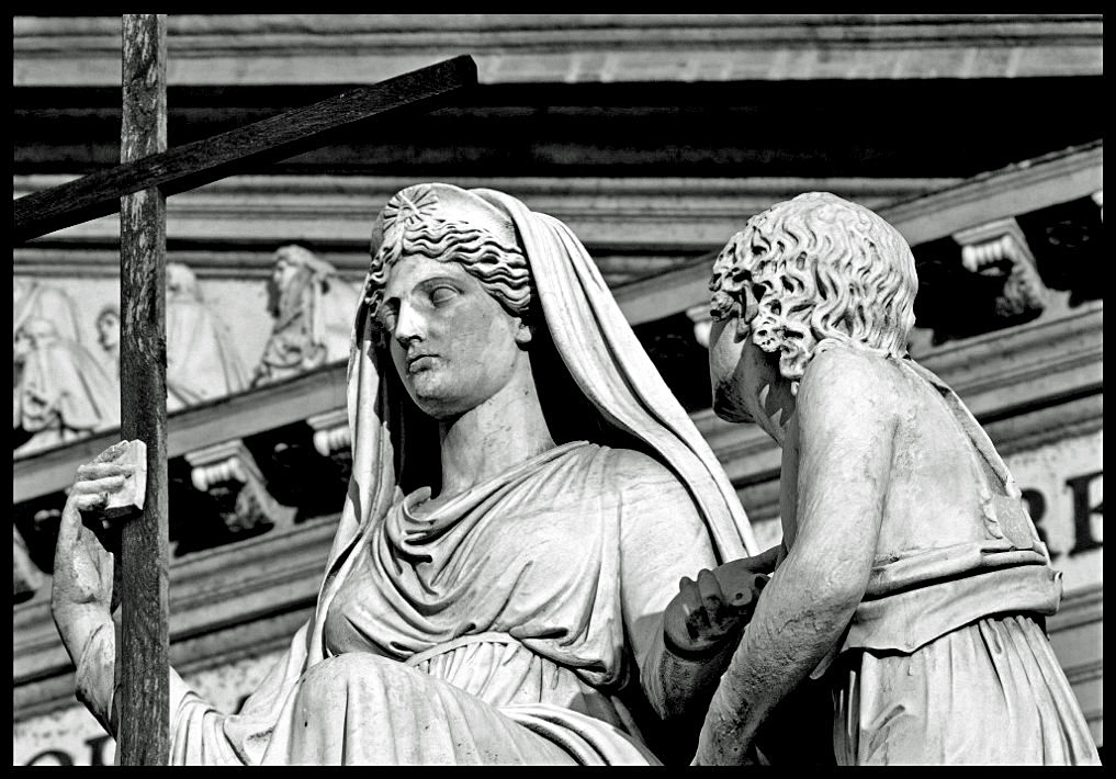 Statua della Religione - Gran Madre (TO)