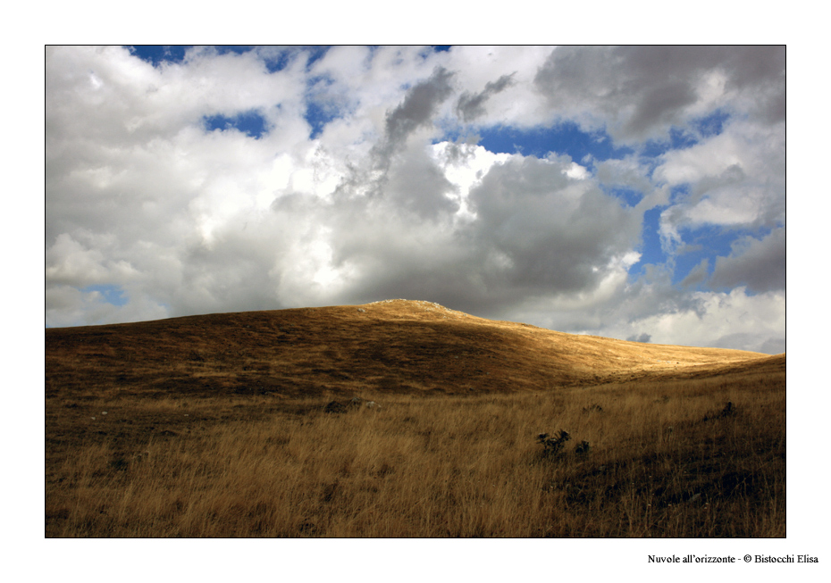 Nuvole all'orizzonte