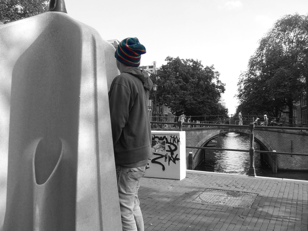 Amsterdam street pissing