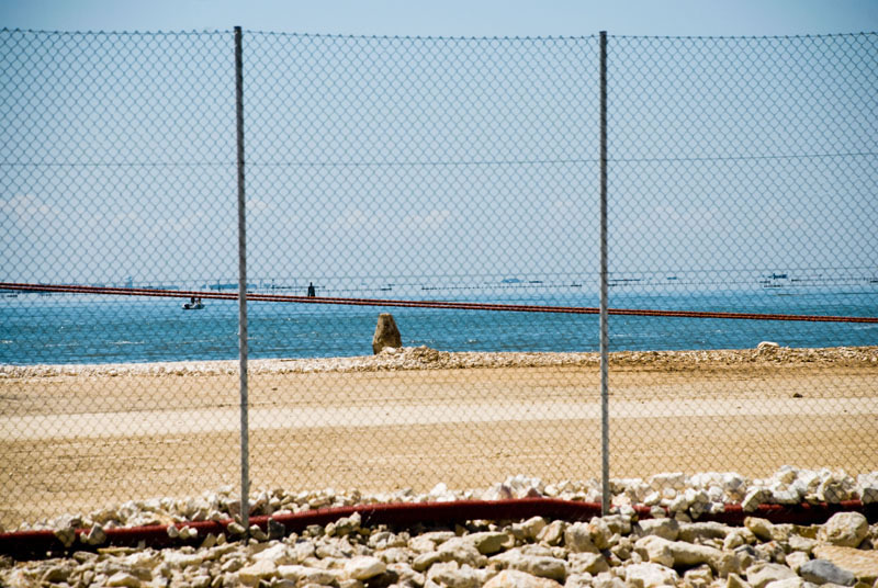 Oltre la rete il mare