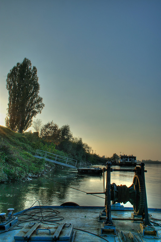 appesi ad un filo...