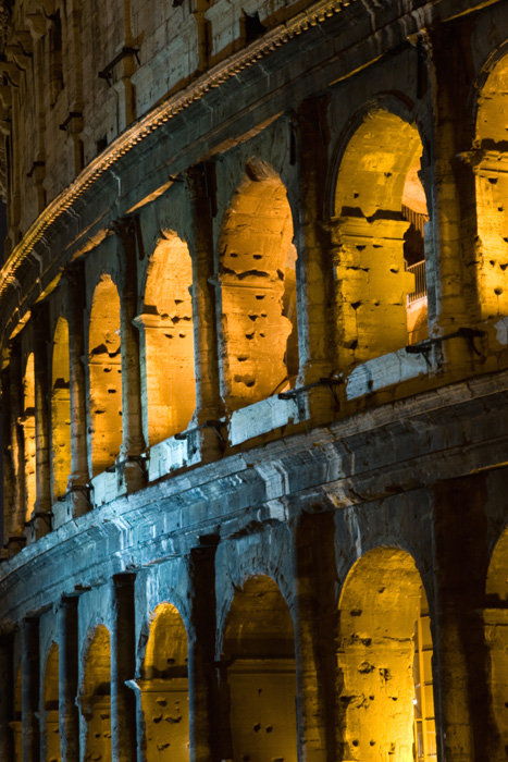 colosseo di notte