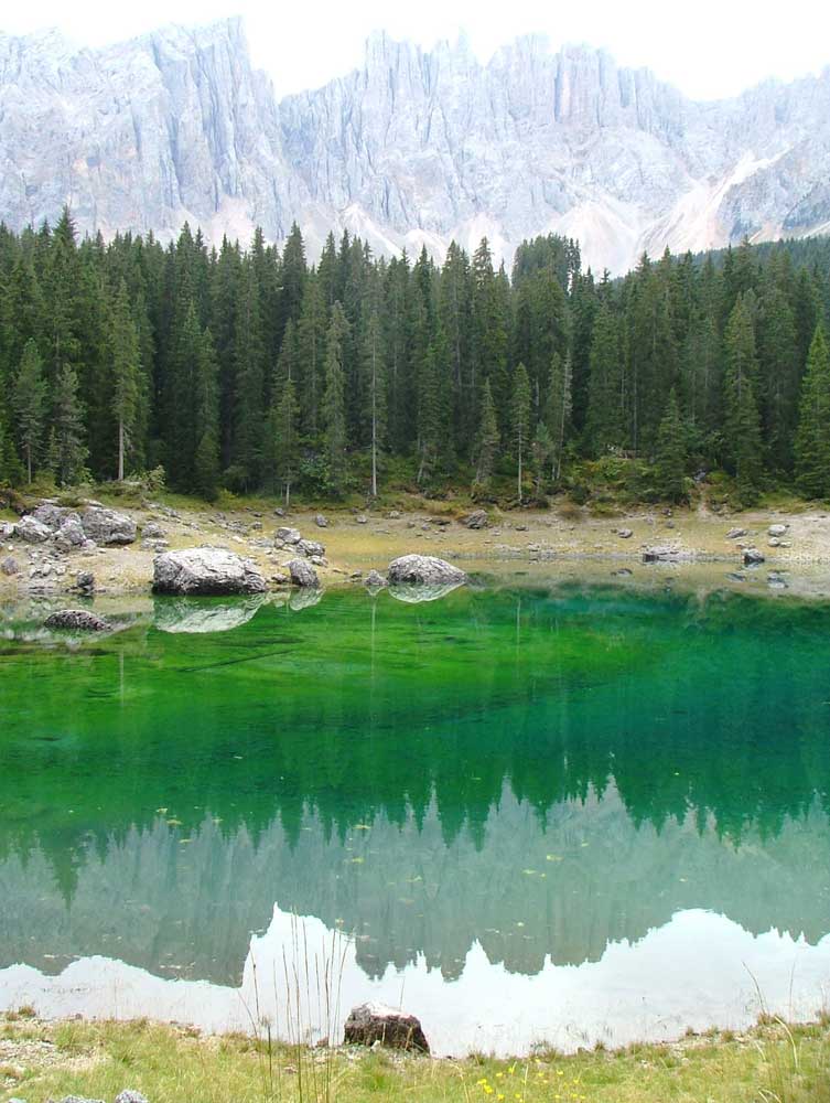 quel che resta del lago di carezza...