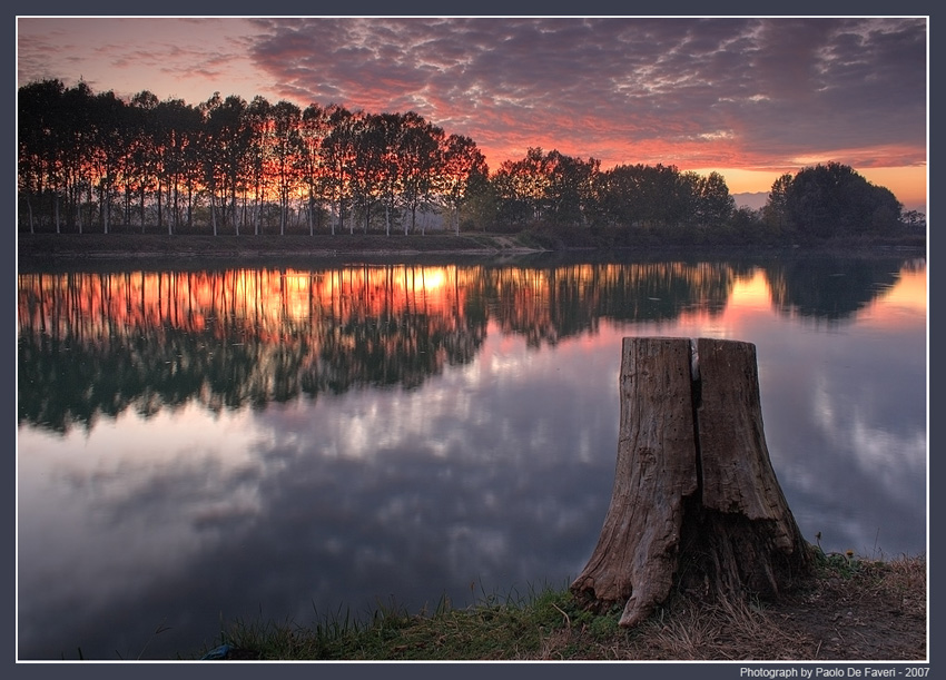 Il Po al tramonto. Vicino a Carignano, Torino.