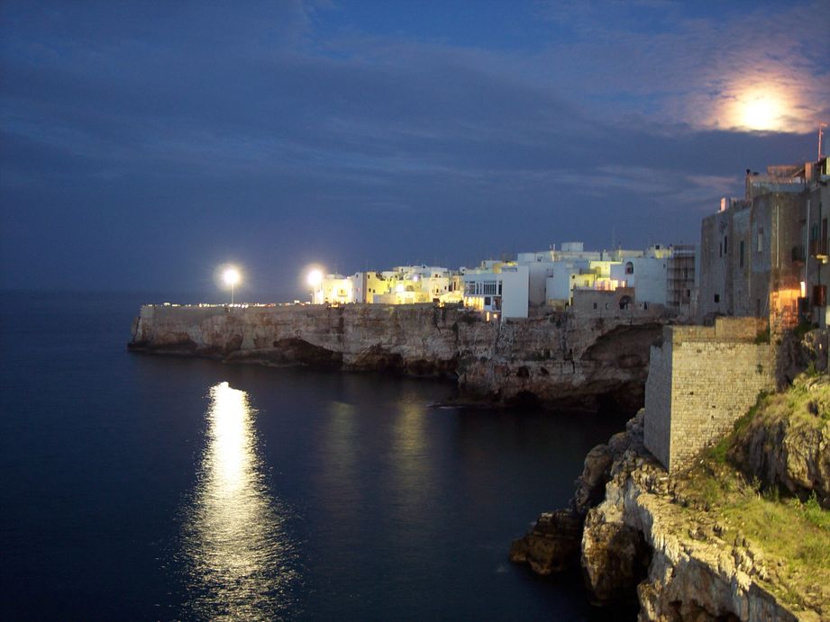 Polignano di sera