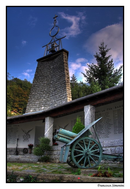 ...di guerra si muore...