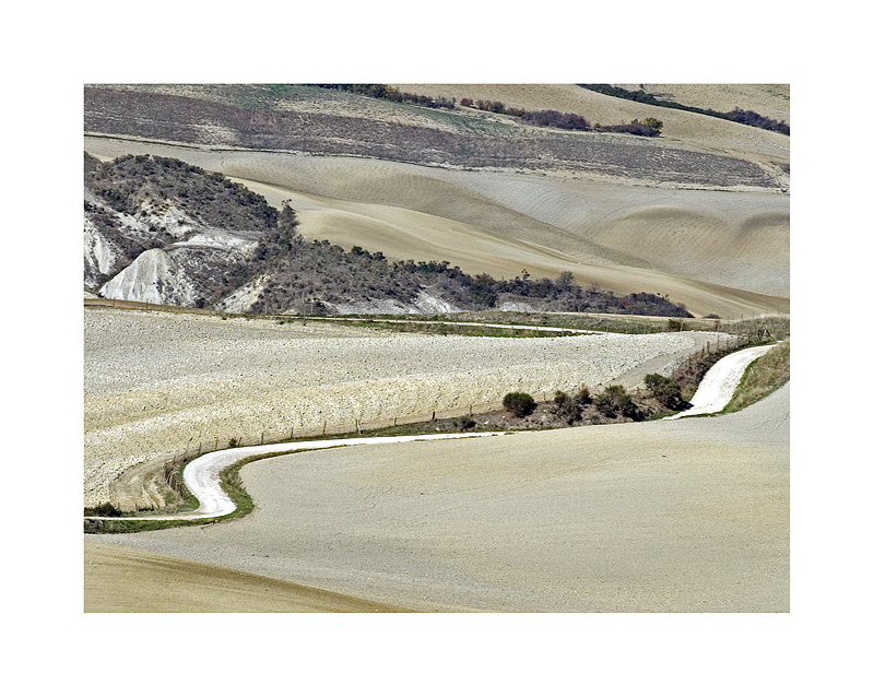 THE COLOURS OF THE EARTH 7