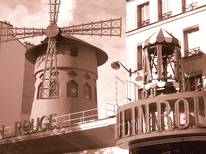 le mulin rouge, in B&W