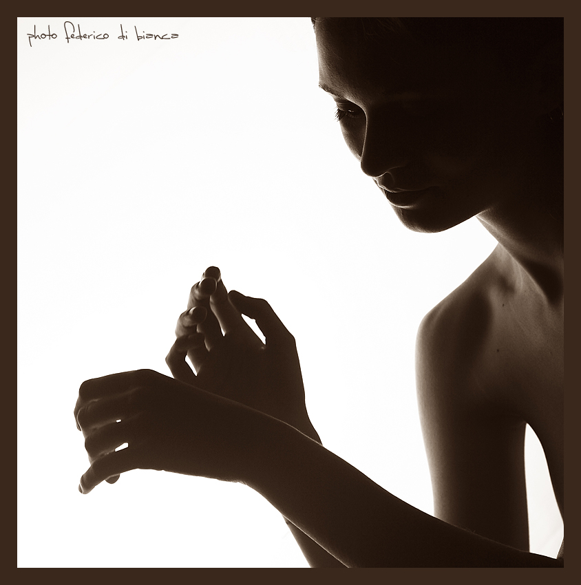 :: MOVENZE DELICATE II ::