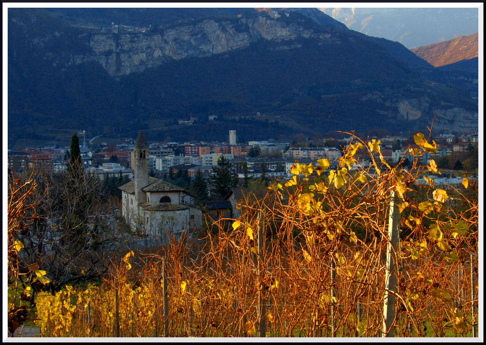 Chiesetta non pi� al sole