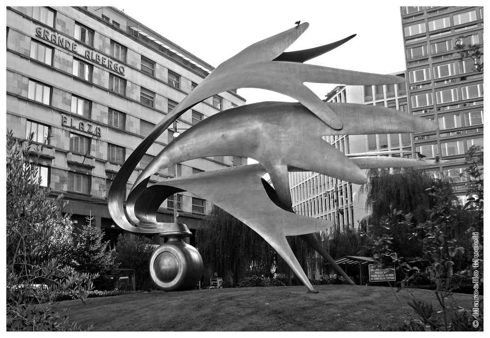 la fiamma dell'arma....