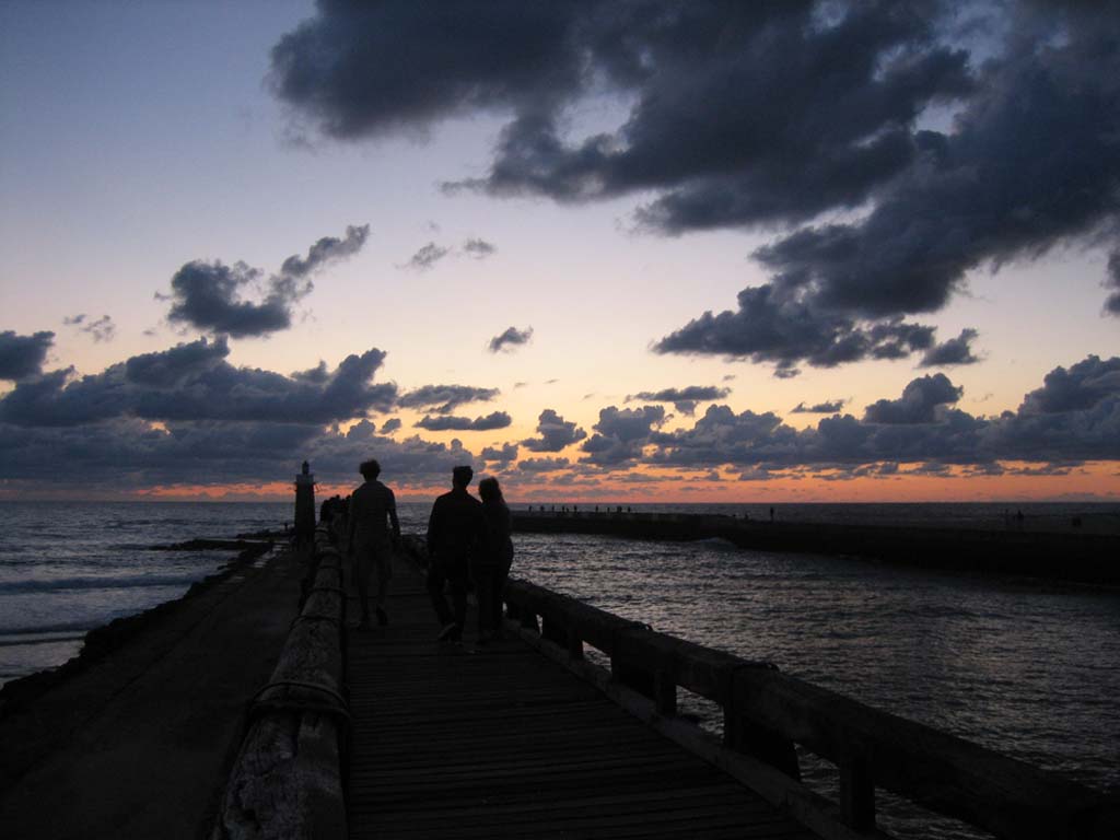 Luci e nuvole sull'oceano