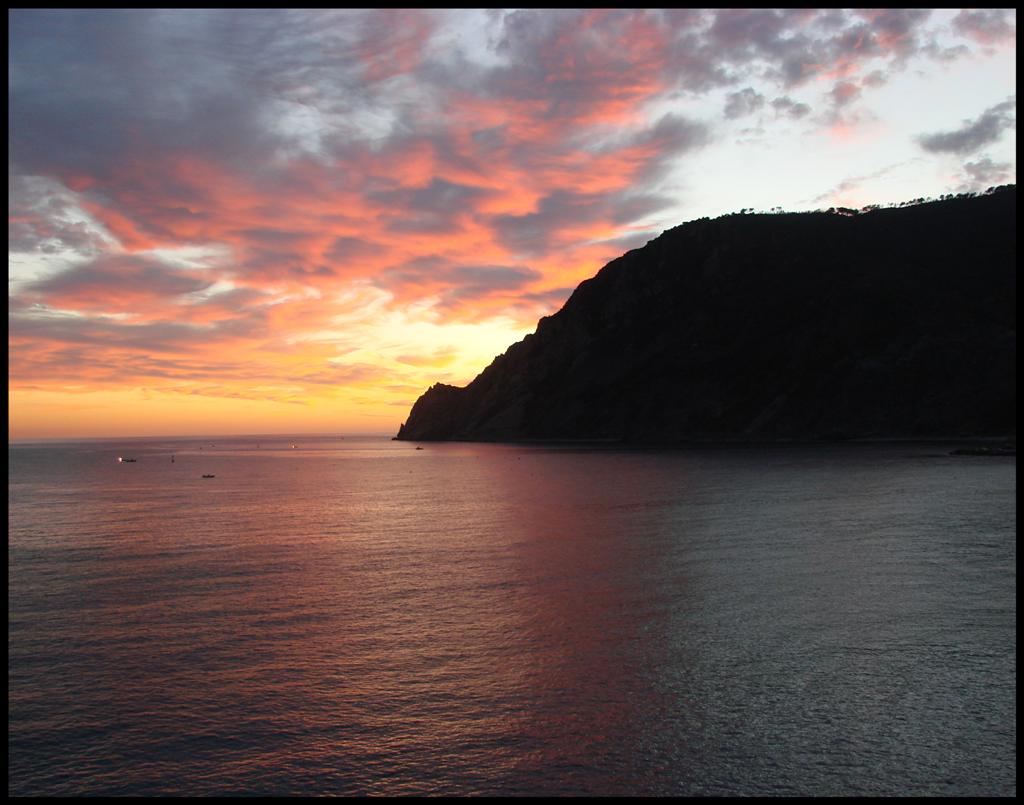 Tramonto 5 Terre