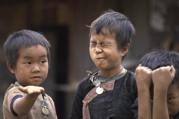 Thailandia  86 bambini smorfie