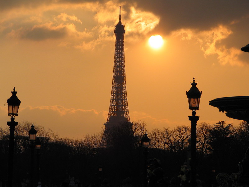 La Tour Eiffel al tramonto