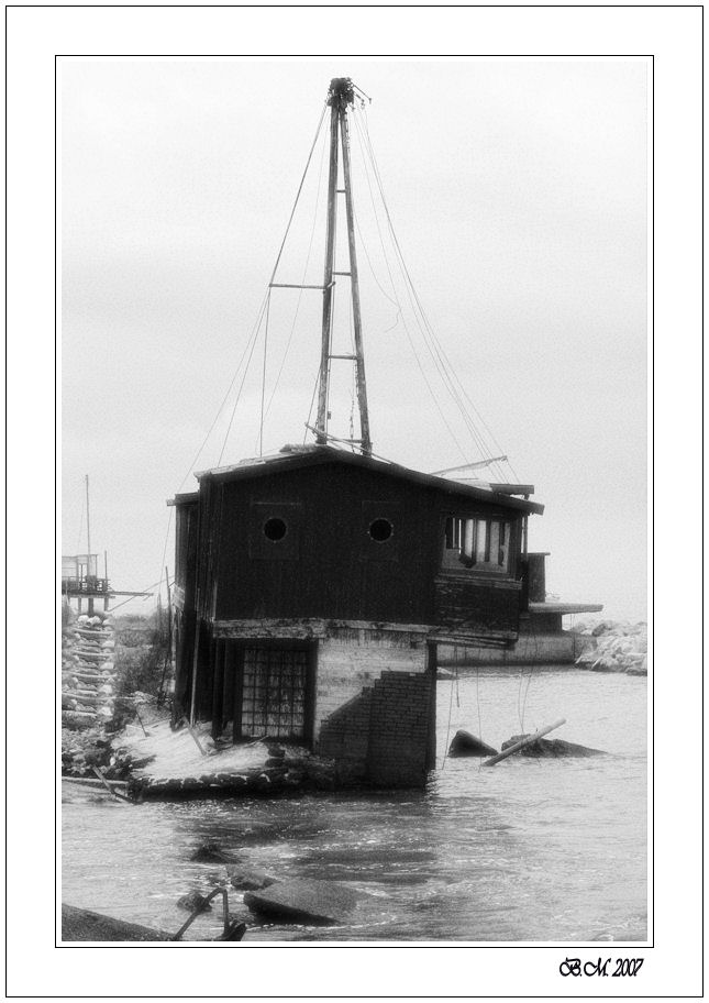 Degrado in riva al mar