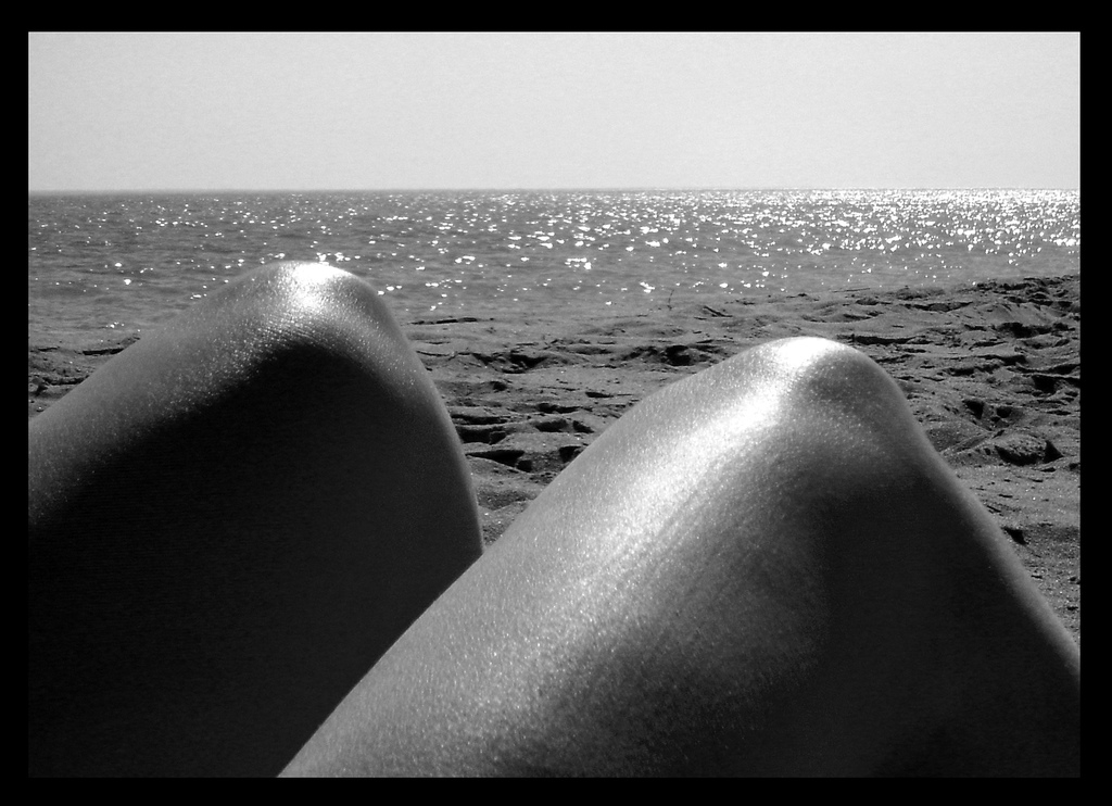 Two legs and the sea